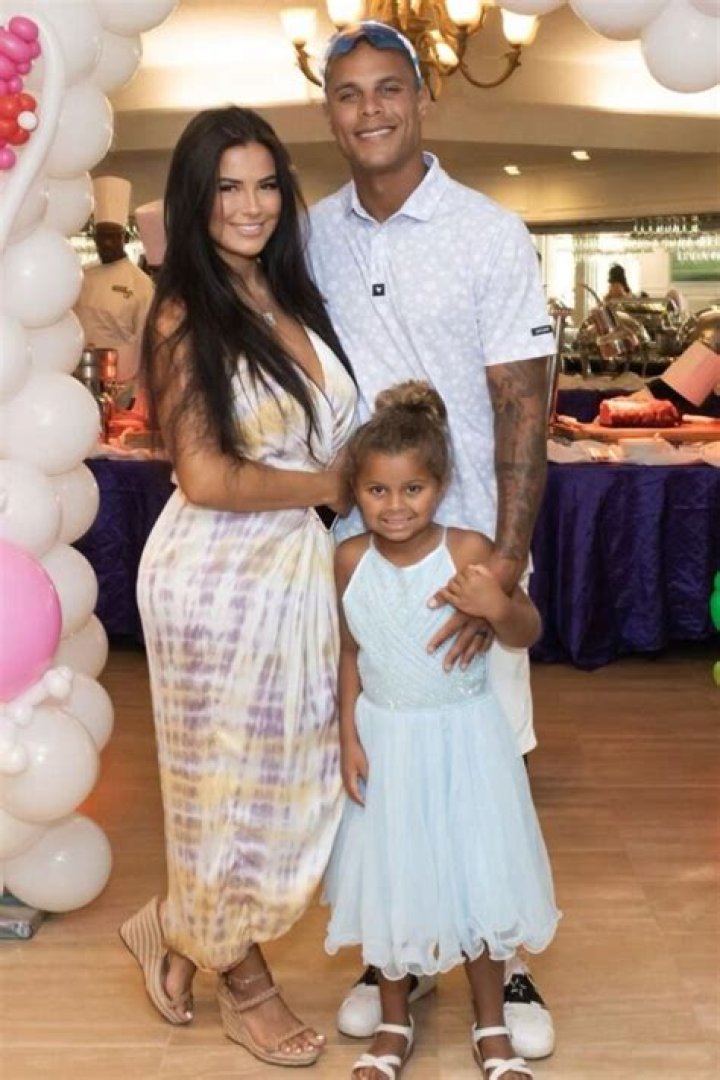 Jordan Poyer family, wife, children, parents, siblings